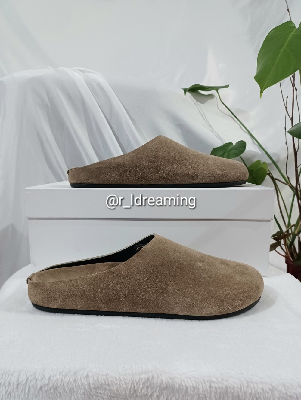 New Banana Republic Slip-On Suede Clog in Taupe Size 7 - Picture 9 of 14